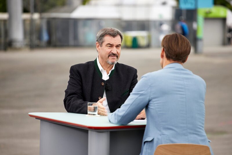 Markus Söder, Wulf Schmiese – Bild: ZDF