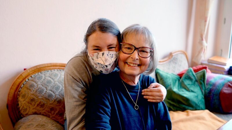Ruth Bopp mit ihrer Tochter. – Bild: HR Ruth Bopp mit ihrer Tochter. – Bild: HR