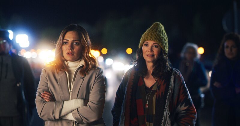 v.li.: Tiana (Nilam Farooq), Marianne (Iris Berben) – Bild: ORF/Pro7/PANTALEON Films/ProU Producers United Film v.li.: Tiana (Nilam Farooq), Marianne (Iris Berben) – Bild: ORF/Pro7/PANTALEON Films/ProU Producers United Film