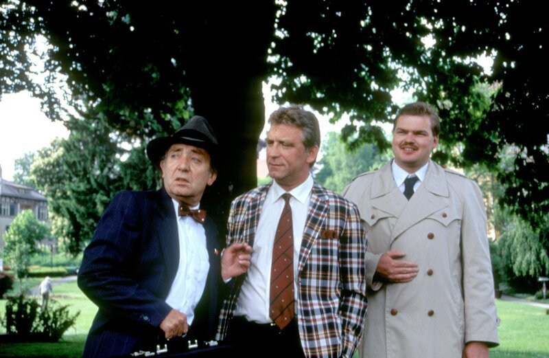 Hans Clarin (Oskar, li.), Heinz Marecek (Captain, M.). – Bild: ORF 2