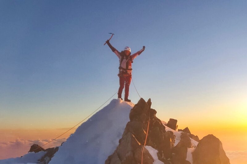 Laura Dahlmeier am Mont Blanc Vorgipfel – Bild: Timeline Production