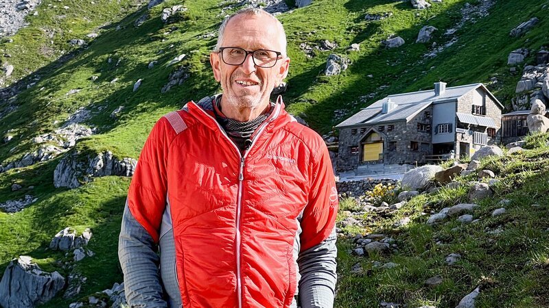 Glärnischhütte – Fridli Riegg eröffnet einen Base Camp. – Bild: SRF