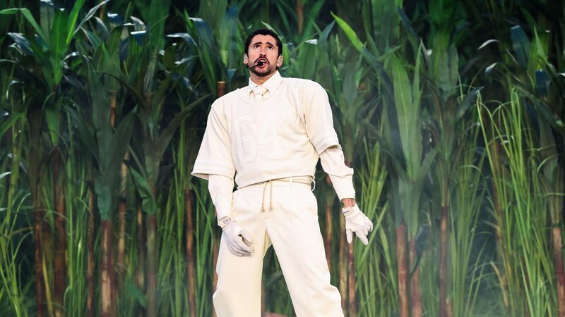 Bad Bunny performt auf dem Super Bowl 2026 in Santa Clara, Kalifornien. – Bild: ZDF