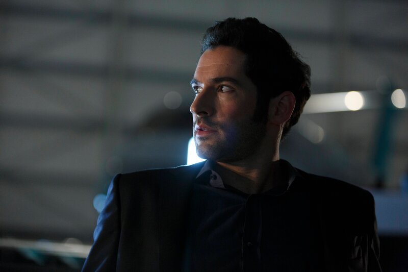 Wird Lucifer (Tom Ellis) tatsächlich zulassen, dass sich Chloe ohne Backup mit Malcolm trifft oder stellt er sich schließlich sogar für sie in die Schusslinie? – Bild: RTL