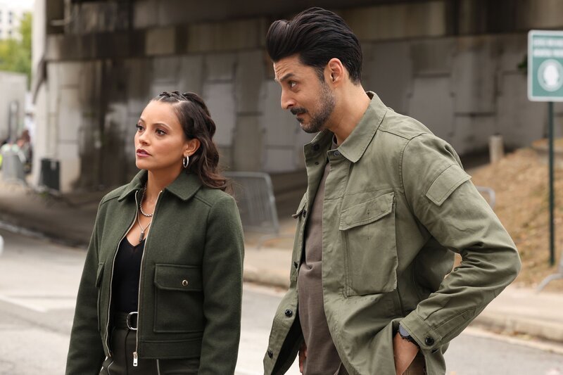 Lacey Quinn (Gabrielle Walsh) und Dhan Rana (Karan Oberoi) – Bild: RTL
