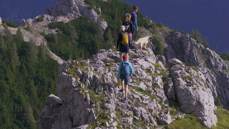 Das größte Bundesland Österreichs ist ein Land der Vielfalt - jede Region bietet etwas Spezielles, und für Wanderbegeisterte ist für jeden Geschmack etwas dabei. – Bild: 3sat Das größte Bundesland Österreichs ist ein Land der Vielfalt - jede Region bietet etwas Spezielles, und für Wanderbegeisterte ist für jeden Geschmack etwas dabei. – Bild: 3sat
