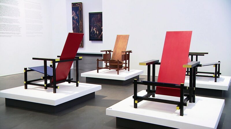 Der Rietveld-Stuhl ist eine Design-Ikone. Der Schreinermeister und spätere Architekt Gerrit Rietveld hat das Möbelstück 1919 präsentiert. – Bild: SR/​Barbara Hafner