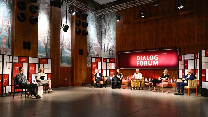 Maurice Pfaffenberger, Lelonilla Biba Lolay, Milo Rau, Bea Robein, Klaus Unterberger, Gertraud Klemm, Siegfried Steinlechner. – Bild: ORF/​Thomas Jantzen