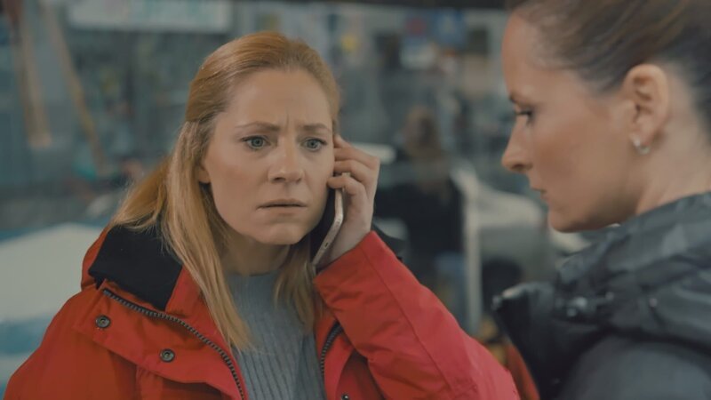 Charlotte Fuchs (l.); Daniela Stamm (r.) – Bild: ATV2
