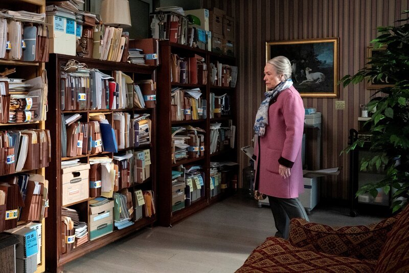 Madeline Matlock (Kathy Bates). – Bild: Michael Yarish /​ CBS/​Paramount /​ CBS Broadcasting Inc.