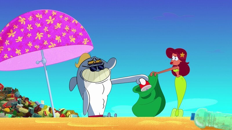Marina zeigt kein Erbarmen mit Sharko. Es wird aufgeräumt, bis das letzte Häufchen Müll aufgehoben ist.  +++ – Bild: Xilam Animation /​ Überall Müll