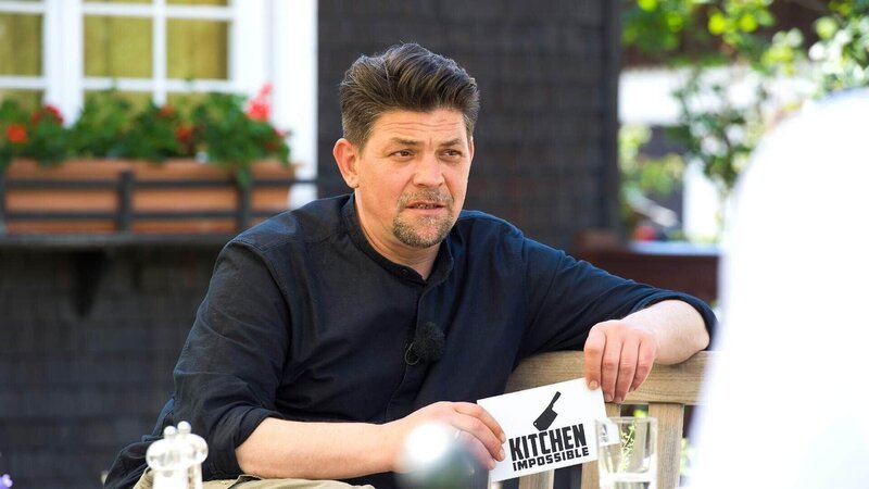 Tim Mälzer in Münstertal – Bild: RTL/​picture alliance/​Daniel Schoenen