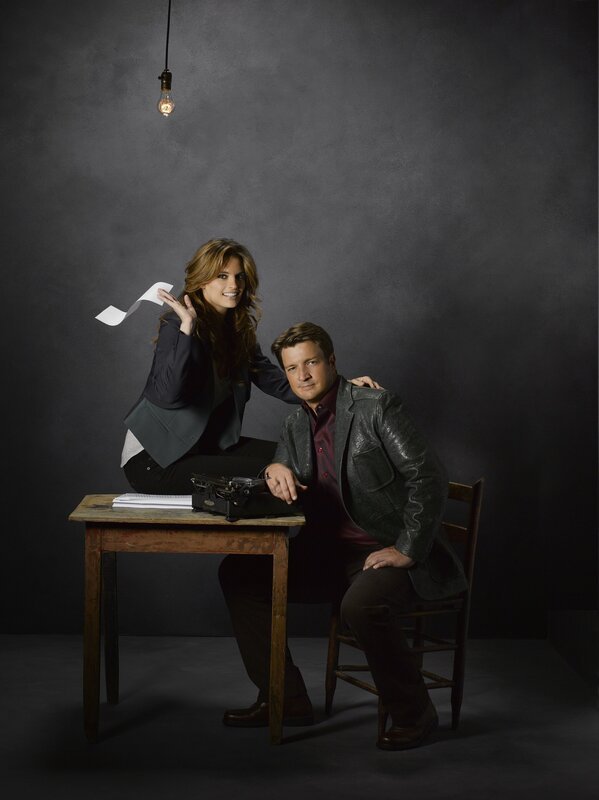 (5. Staffel) – Richard Castle (Nathan Fillion, r.) will auch weiterhin Kate Beckett (Stana Katic, l.) zur Seite stehen. Auch privat? – Bild: ABC Studios