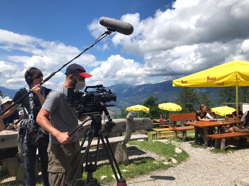 Dreharbeiten auf der Gowilalm. – Bild: ORF/​Fallstaff TV
