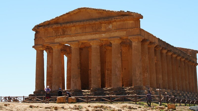 Tempel „De La Concorde“ auf Sizilien. – Bild: National Geographic /​ George Verdon