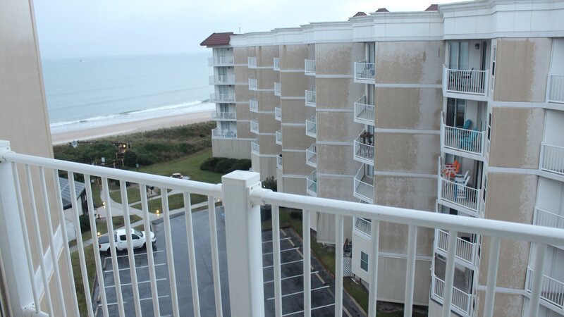 The balcony view from the A Wave We Go home. – Bild: Scripps Networks, LLC