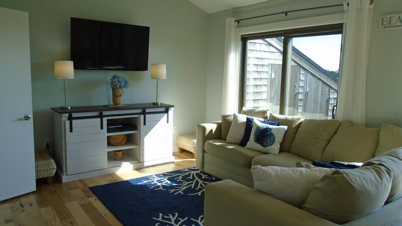 The den area of Madaket Manor. – Bild: Scripps Networks, LLC. All Rights Reserved