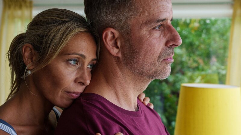 Mehr als gute Freunde: Laura Drasbæk als Marianne Sommerdahl, André Babikian als Flemming Torp – Bild: SRF/​ZDF/​Henrik Petit