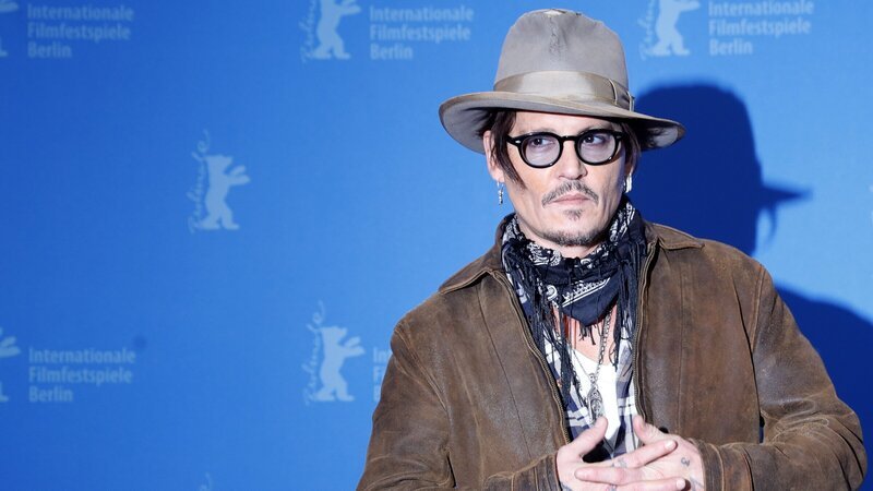 Johnny Depp ist einer der facettenreichsten Charakterdarsteller aller Zeiten. Doch 2016 kommt eine neue Seite des Schauspielers ans Licht, die kostet Hollywoods Bad Guy fast die Karriere. – Bild: 3sat