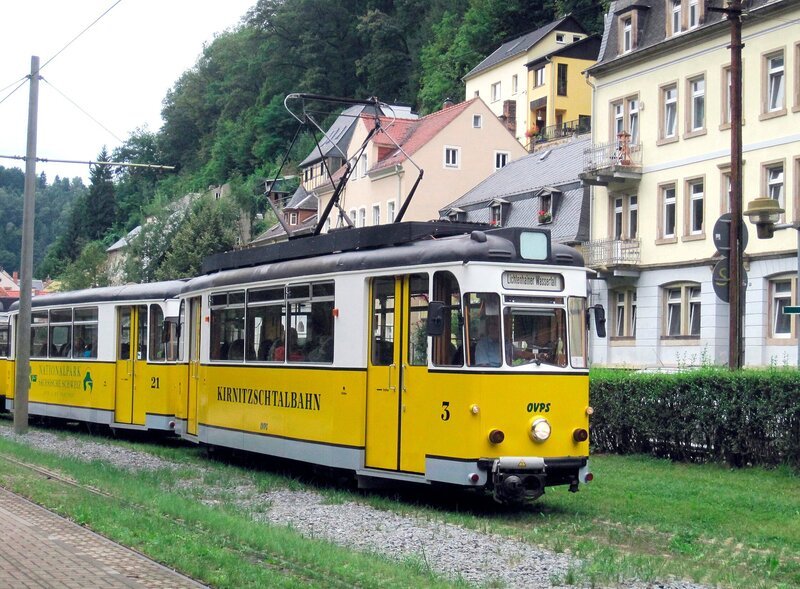 Sachsens bekannteste Straßenbahn: die Kirnitzschtalbahn. – Bild: SWR/​Susanne Mayer-Hagmann