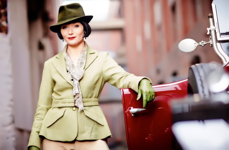 Miss Fisher (Essie Davis). – Bild: ORF/​All3Media/​Every Cloud Productions/​BEN KING PHOTOGRAPHER