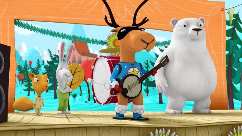 Super-Edgar ist bereit, Gina und den Dorfbewohnern sein Lied zu präsentieren. – Bild: NDR/​Autour de Minuit Productions/​France TĂ©lĂ©visions/​Borderline Films