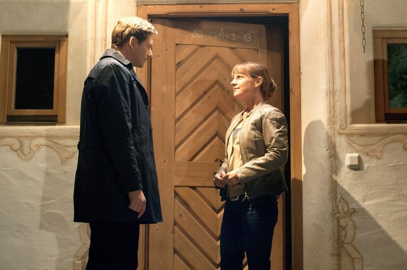 Thomas Unger (Felix Stadler), Kristina Sprenger (Karin Kofler). – Bild: ORF