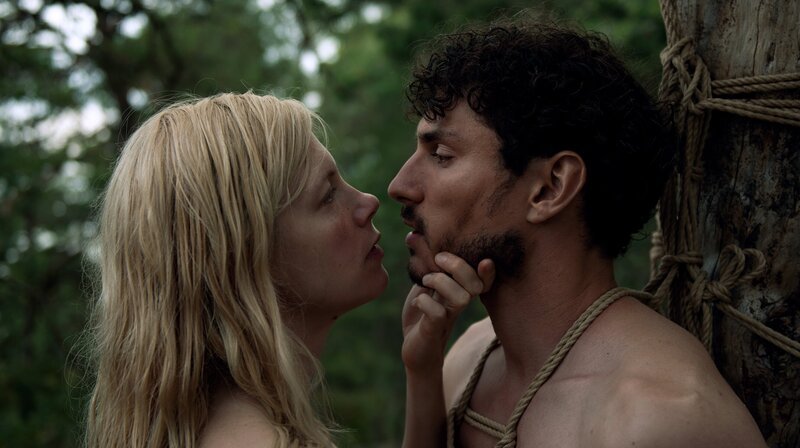 Saara (Saara Kotkaniemi) und Robert (Nicola Perot) ganz nah. – Bild: rbb/Stickup Filmproduktion Saara (Saara Kotkaniemi) und Robert (Nicola Perot) ganz nah. – Bild: rbb/Stickup Filmproduktion