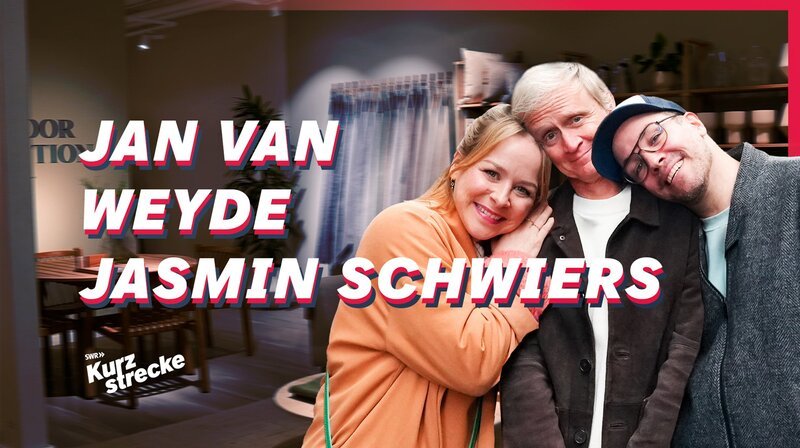 Der erste richtige Dreier in der „Kurzstrecke“: SWR Moderator Pierre M. Krause trifft Schauspielerin Jasmin Schwiers und Schauspieler und Comedian Jan van Weyde (re.). – Bild: SWR