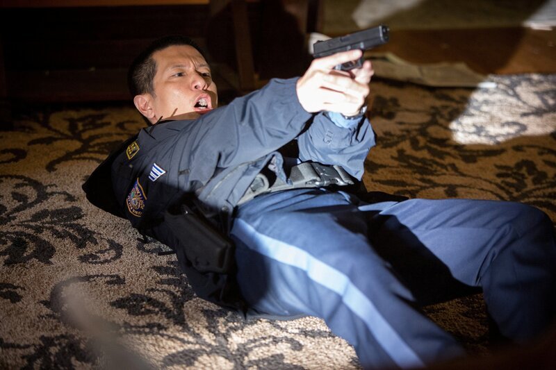 GRIMM -- „Quill“ Episode 204 -- Pictured: Reggie Lee Sgt. Wu -- (Photo by: Scott Green/​NBC) – Bild: NBC /​ Universal /​ Open 4 Business Productions LLC.