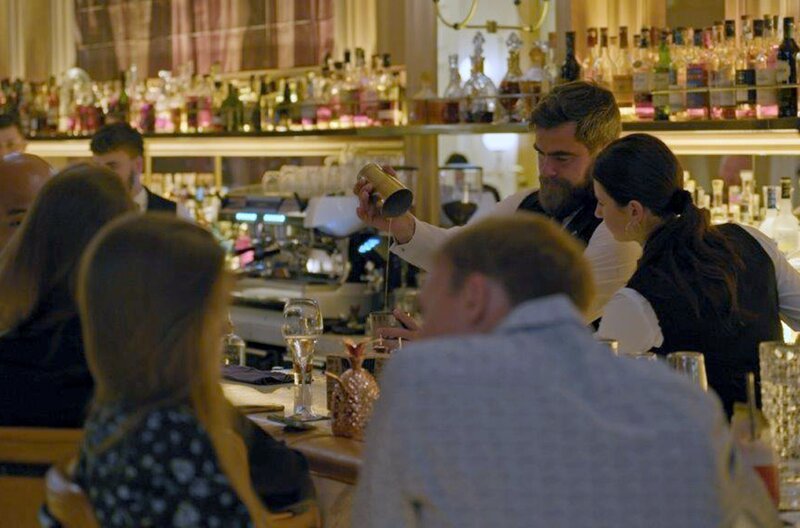 Das Hotel Europejski – Treffpunkt illustrer Gäste aus ganz Europa – Bild: MDR /​ Lona?media
