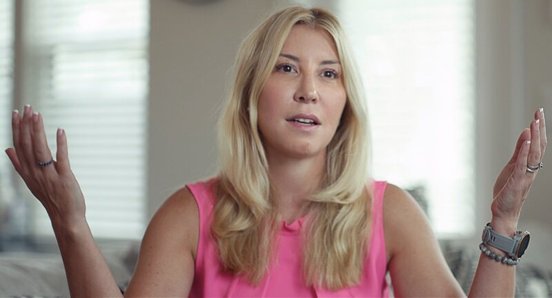 Amelia Bourdeau ist Forex-Strategin an der Wallstreet. Ihr Motto lautet: „Never waste a disaster“ – niemals eine Katastrophe ungenutzt lassen. – Bild: VPRO