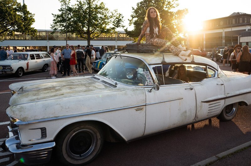Seit den 1950er Jahren importiert Schweden Oldtimer aus den USA. – Bild: HR /​ Joël Hess