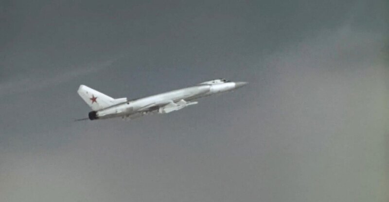 Düsenflugzeug. – Bild: ORF/​Cinétévé/​Netfilm