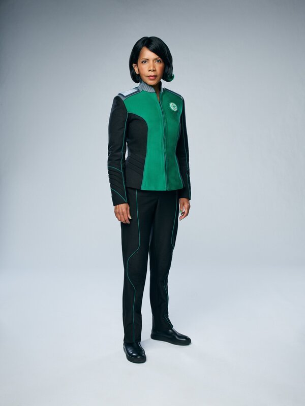 Ist es wirklich eine gute Idee von Dr. Claire Finn (Penny Johnson Jerald), als angesehene Ärztin ausgerechnet auf die Orville zu gehen? – Bild: ORF 1