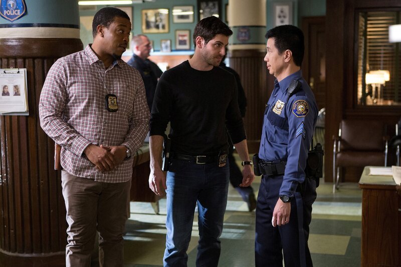 GRIMM – „Lycanthropia“ Episode 514 – (l-r) Russell Hornsby as Hank Griffin, David Giuntoli as Nick Burkhardt, Reggie Lee as Sergeant Wu – Bild: Open 4 Business Productions LLC.