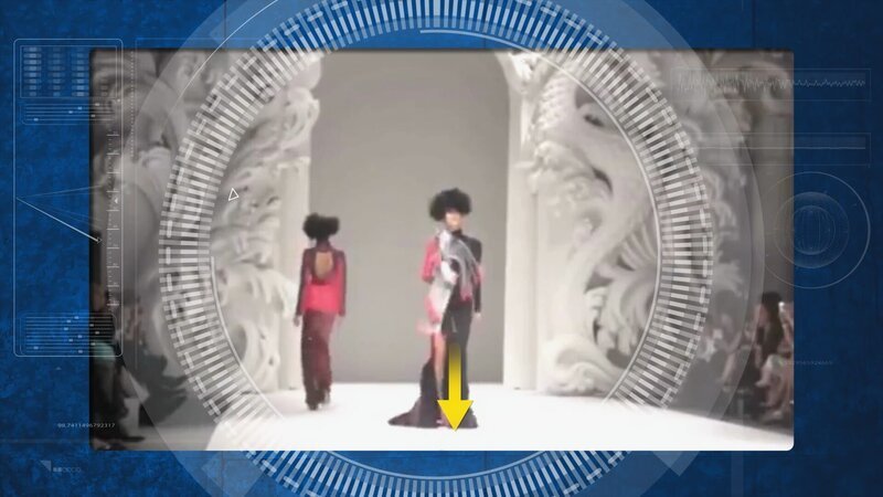 Poor foot placement on the catwalk created a downwards pulling force, reducing the friction between her foot and the runway, leading to a foot slip and a less than graceful catwalk crash. – Bild: The National Geographic Channel