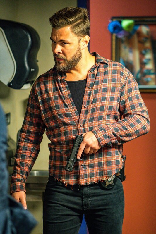 Adam Ruzek (Patrick John Flueger) – Bild: RTL