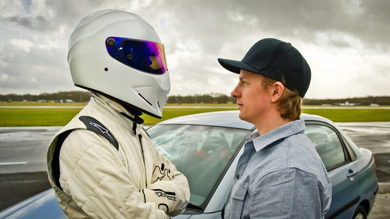 Formel 1-Pilot Kimi Räikkönen (r.) mit „The Stig“. – Bild: RTL NITRO /​ BBC Worldwid