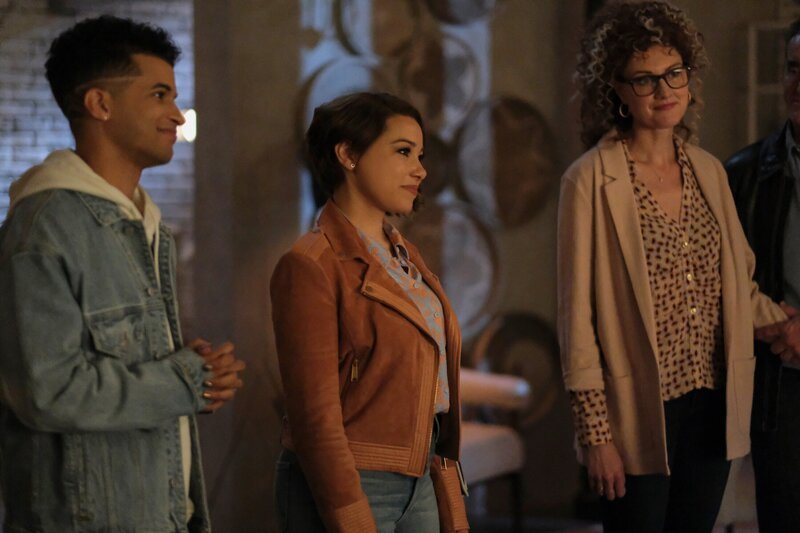 (v.l.n.r.) Bart Allen (Jordan Fisher); Nora West-Allen (Jessica Parker Kennedy); Joan Williams (Michelle Harrison) – Bild: and TM DC Comics Warner Bros. Ent. Inc.