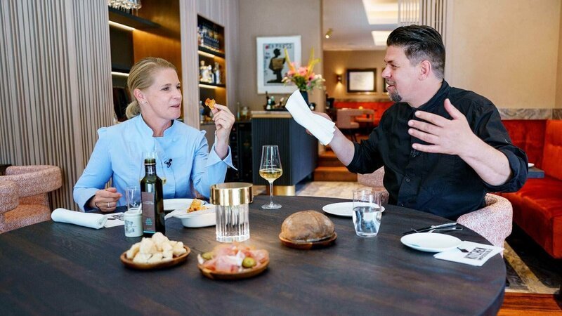 Cornelia Poletto und Tim Mälzer in Hamburg – Bild: RTL/​picture alliance/​Axel Heimken