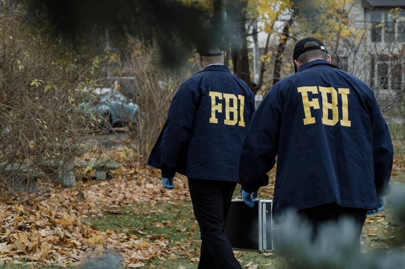 FBI-Team am Tatort. (Szene nachgestellt) – Bild: RTL