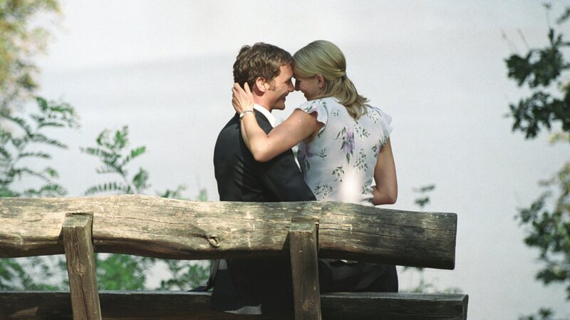Momente des Glücks zwischen Bianca (Tanja Wedhorn, r.) und Oliver (Patrik Fichte, l.). – Bild: ZDF /​ Britta Krehl