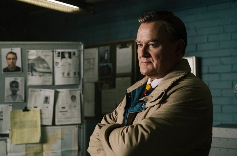 Brain Boyce (Hugh Bonneville) – Bild: WDR/​Tannadice Pictures/​Objective /​ WDR Kommunikation/​Redaktion Bild