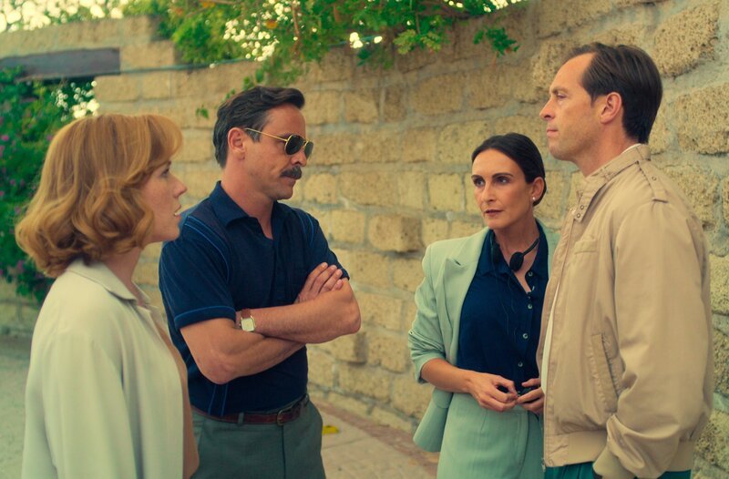 v.l.n.r.: Nicki Jennings (Charlotte Spencer), Tony Brightwell (Emun Elliott), Gabriella Lunez (Madalena Alberto), Tony Lundy (Stephen Cambell Moore) – Bild: WDR/​Tannadice Pictures/​Objective Fiction/​All3Media International