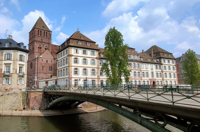 Die lutherische Kirche St. Thomas. – Bild: SWR