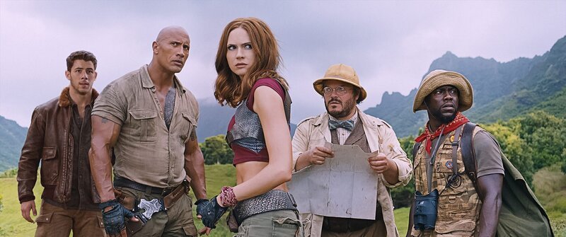 L-R: Nick Jonas als Alex Vreeke /​ Jefferson ‚Seaplane‘ McDonough, Dwayne ‚The Rock‘ Johnson als Spencer /​ ‚Dr. Smolder Bravestone‘, Karen Gillan als Martha /​ ‚Ruby Roundhouse‘, Jack Black als Bethany /​ ‚Professor Shelly Oberon‘, Kevin Hart als Anthony ‚Fridge‘ Johnson /​ ‚Moose Finbar‘ – Bild: ORF/​Sony Pictures