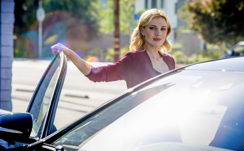 Steht dem Team bei den Ermittlungen in einem neuen Fall zur Seite: Anna Kolcheck (Bar Paly) … – Bild: CBS Broadcasting, Inc. /​ Erik Voake