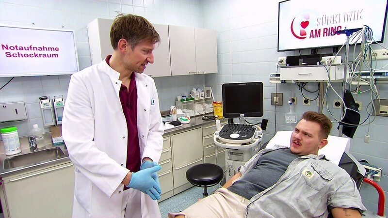 Ein Mann klettert in das Zimmer einer Patientin und stürzt dabei. Was waren seine Absichten? – Bild: RTLZWEI