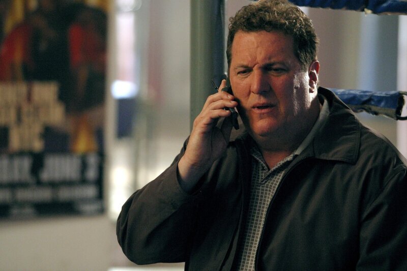 Gil (Mike Starr)    +++ – Bild: RTL /​ © Warner Bros